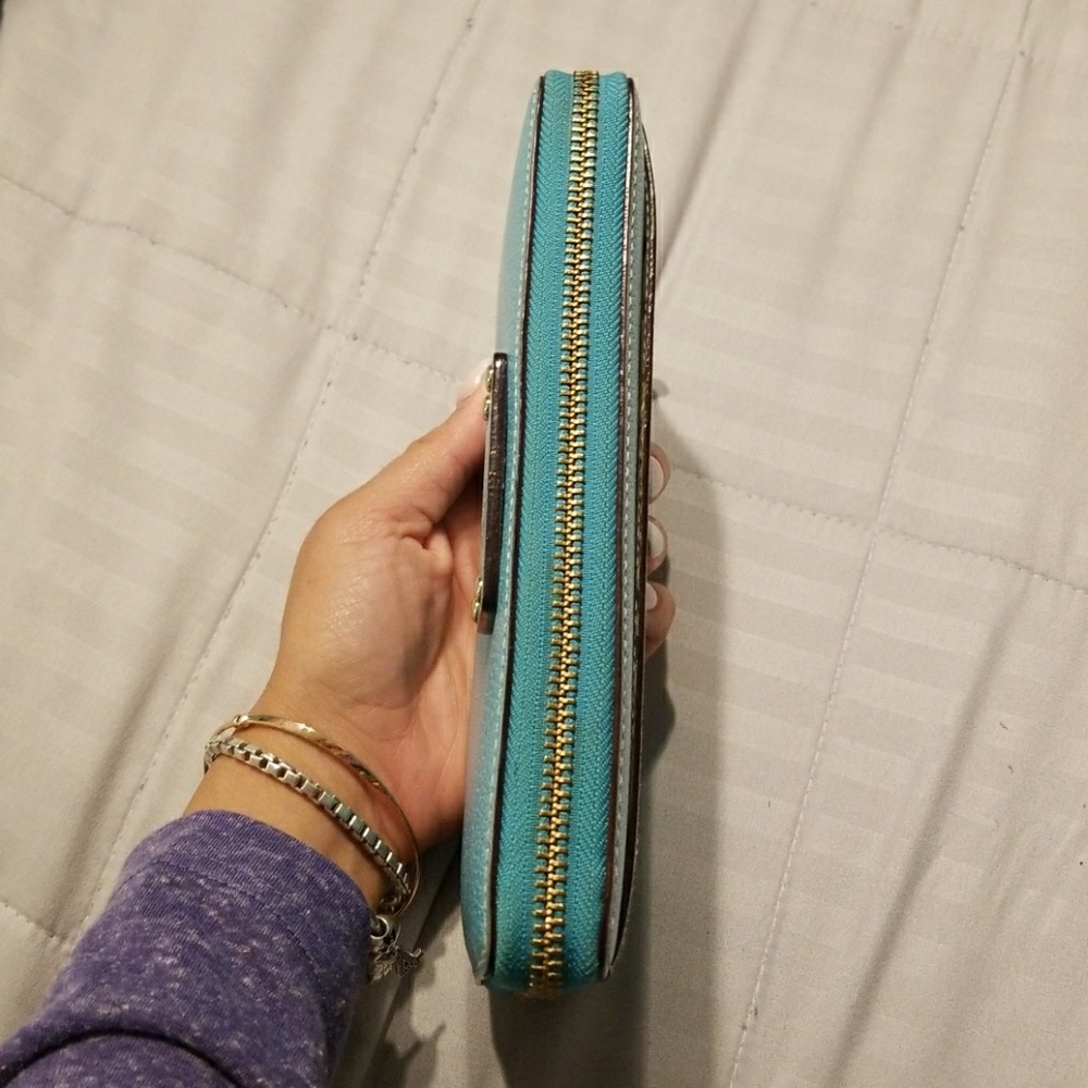 KATE SPADE LEATHER WALLET - Picture 2 of 8